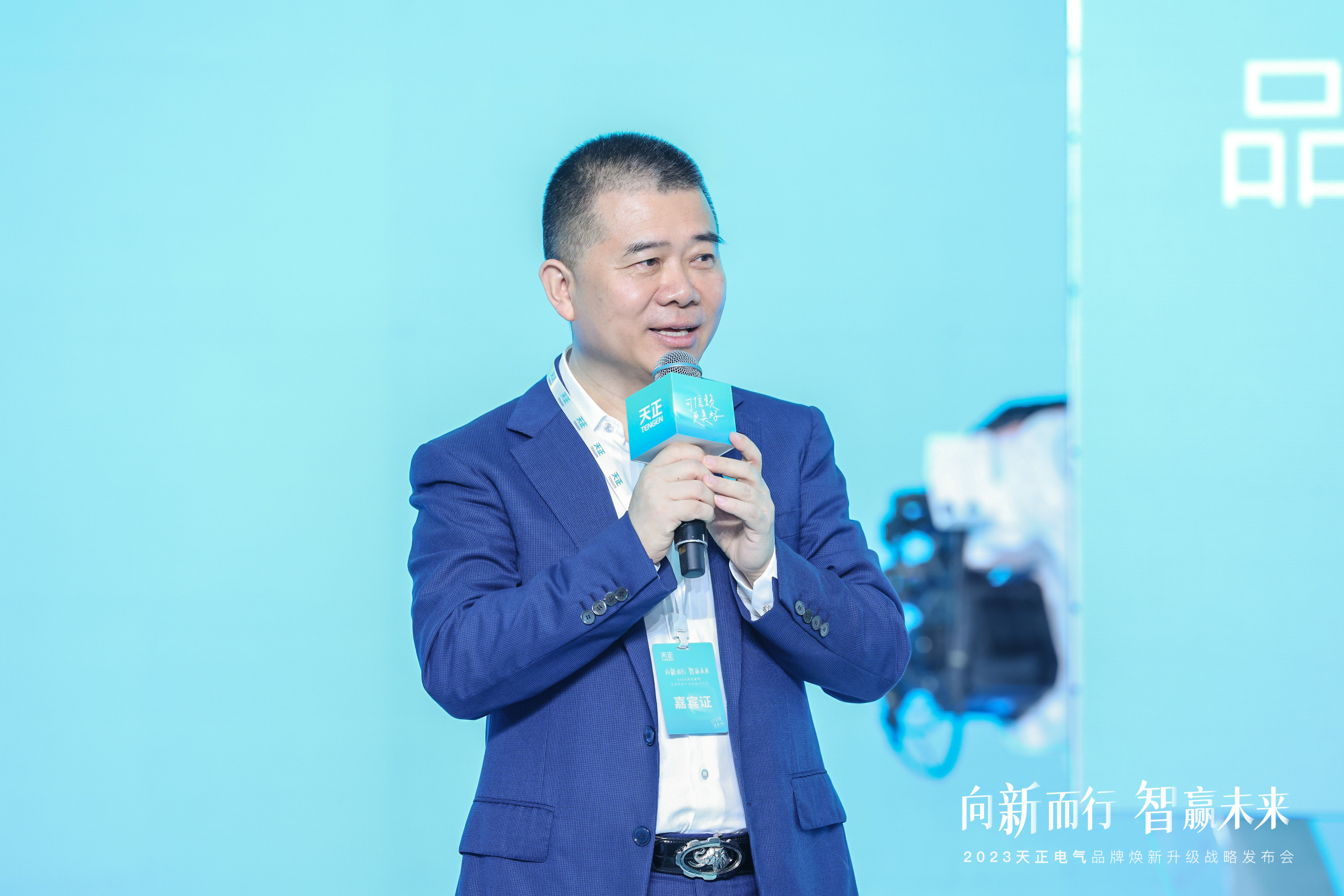 人民网专访丨高天乐：尊龙时凯品牌焕新 领航绿色能源新时代